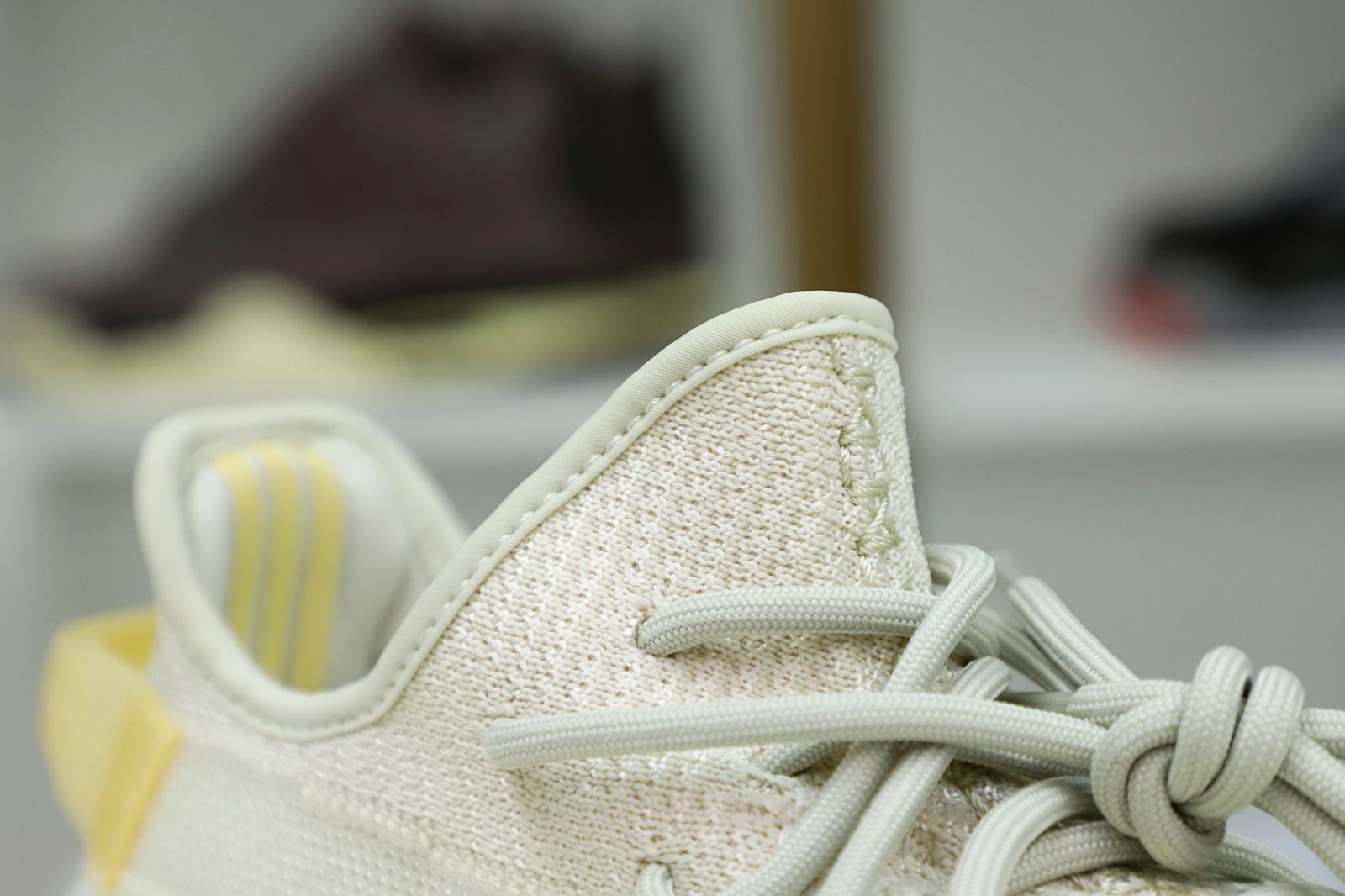 YEEZY BOOST 350 V2 'NATURAL' - finekick.vip