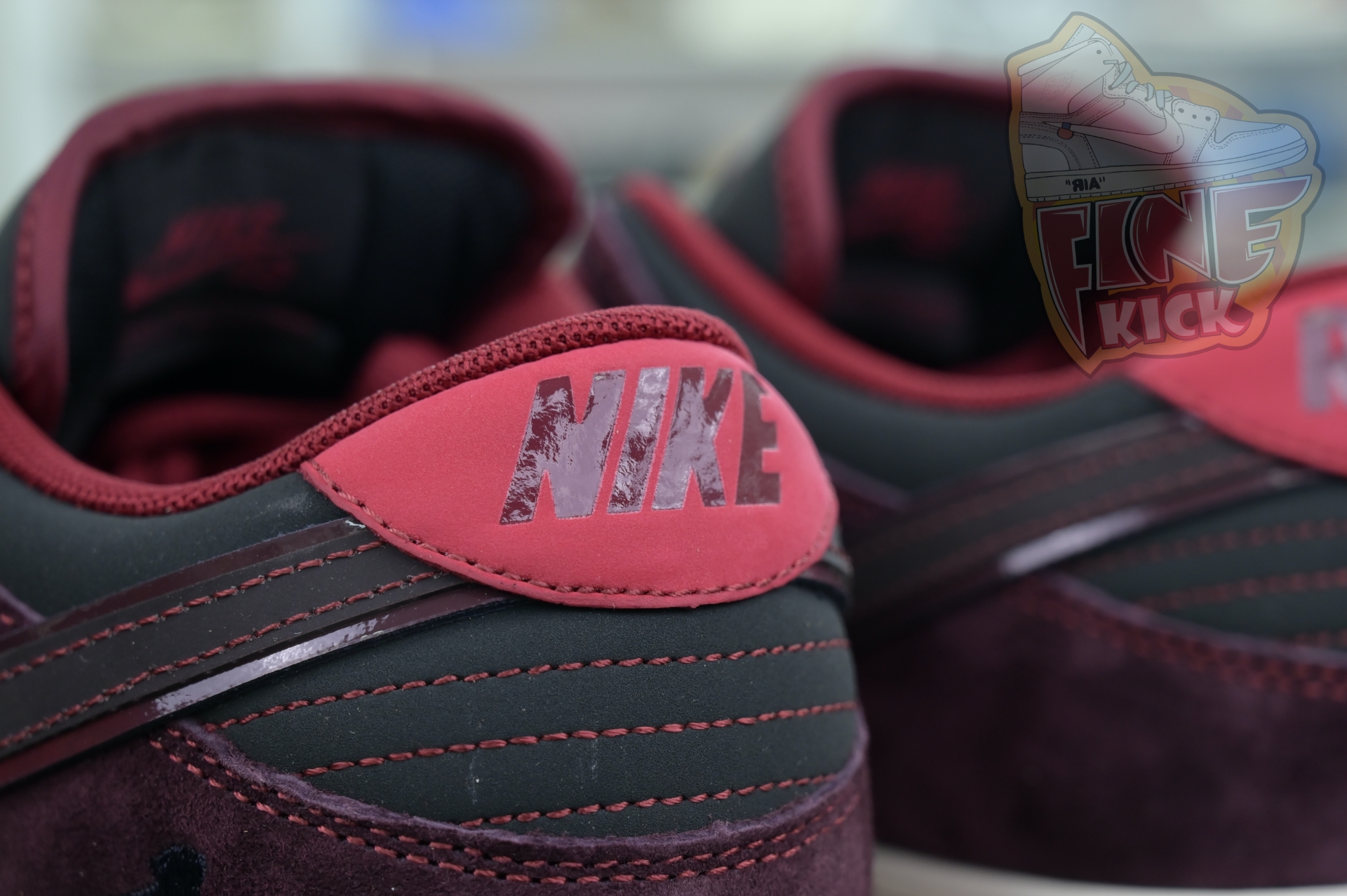 RIOT Skateshop x Nike SB Dunk Low - finekick.vip