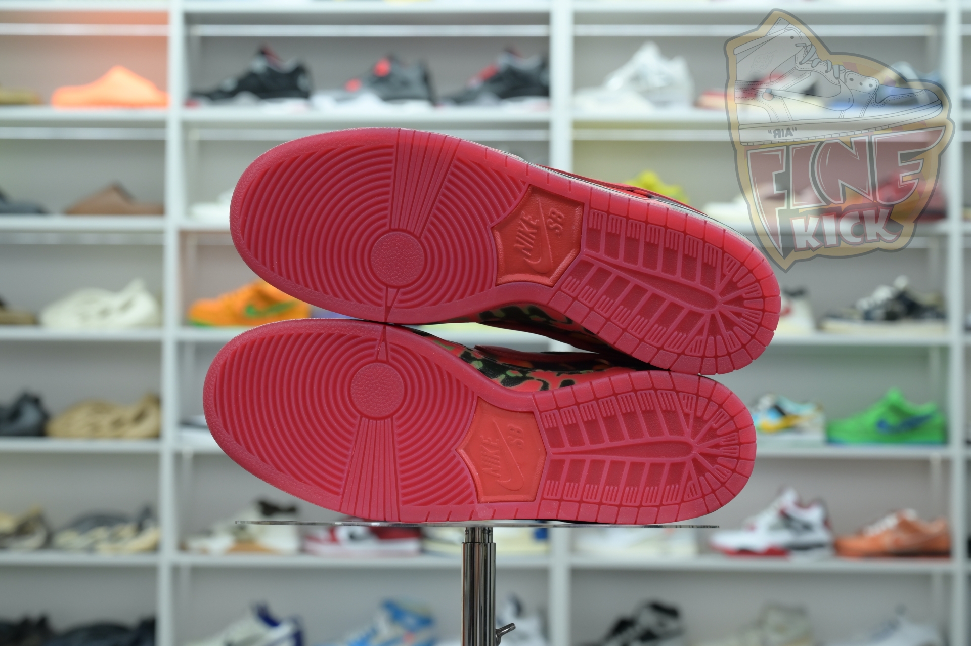 The Wizard of Oz x Nike SBDunk Low“Ruby Slipper” - finekick.vip