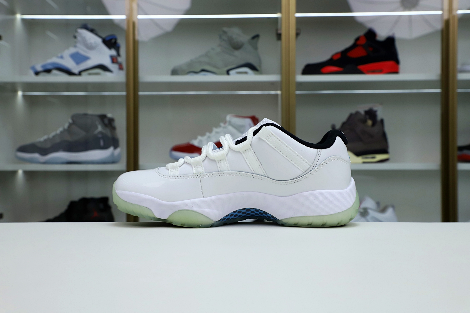 AIR JORDAN 11 RETRO LOW LEGEND BLUE - finekick.vip
