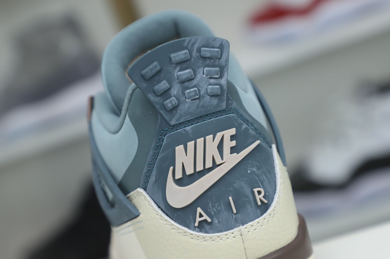 Air Jordan 4 - finekick.vip
