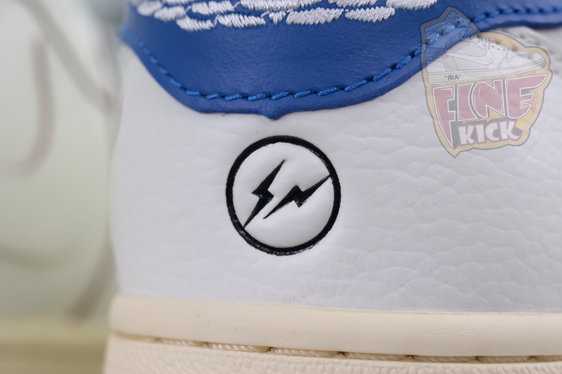 Travis Scott x Air Jordan 1 Low OG - finekick.vip