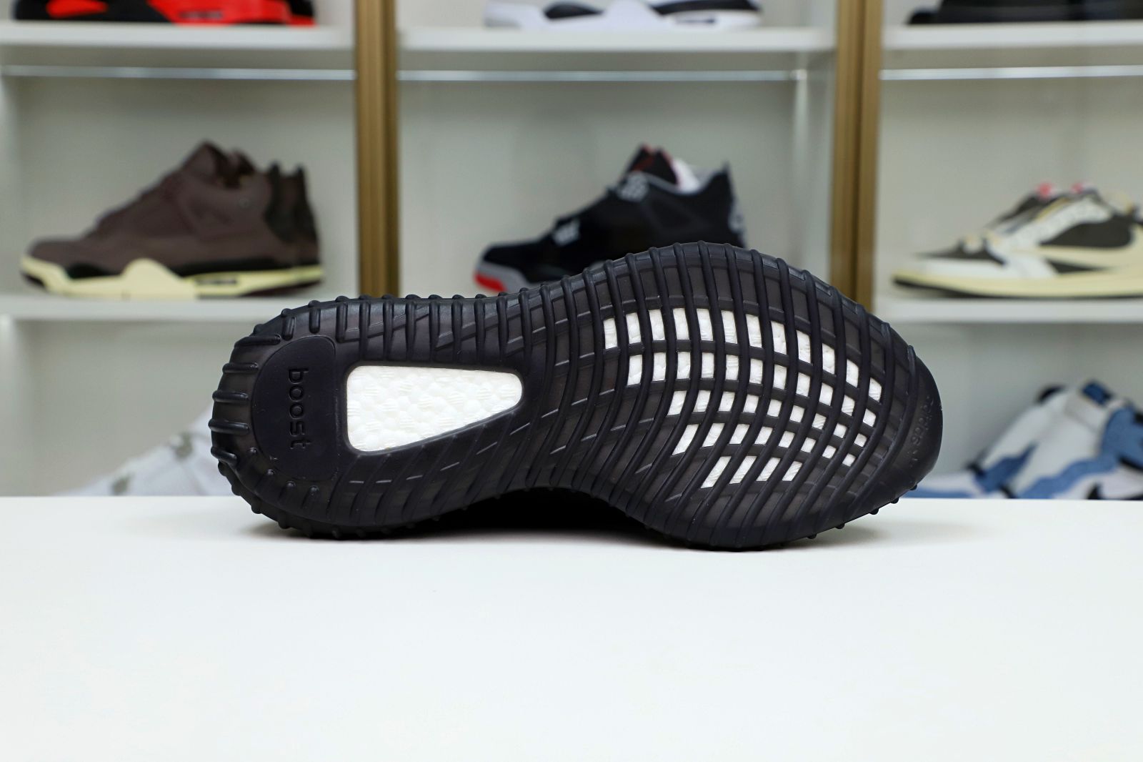 YEEZY BOOST 350 V2 'BLACK NON-REFLECTIVE' - finekick.vip