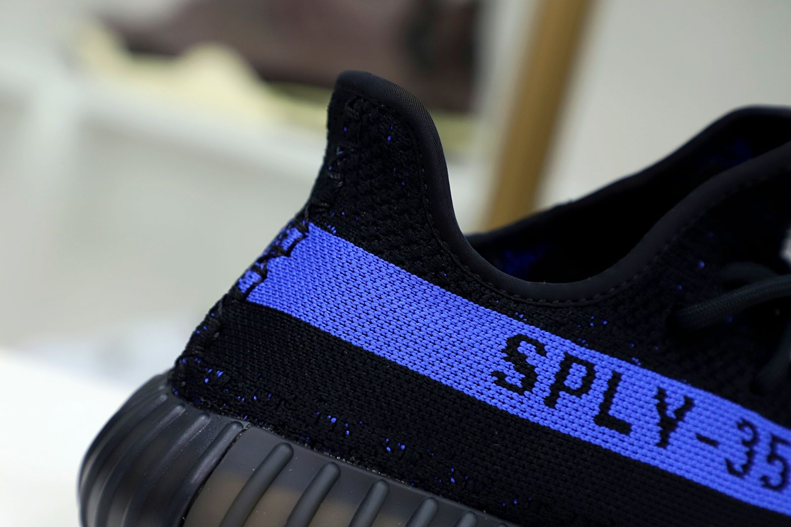YEEZY BOOST 350 V2 'DAZZLING BLUE' - finekick.vip
