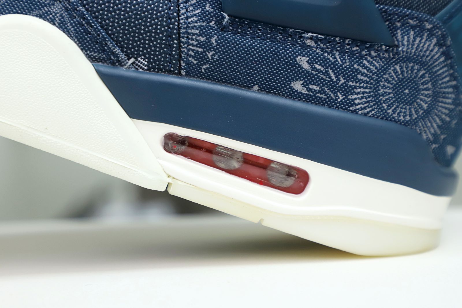Air Jordan 4 retro se