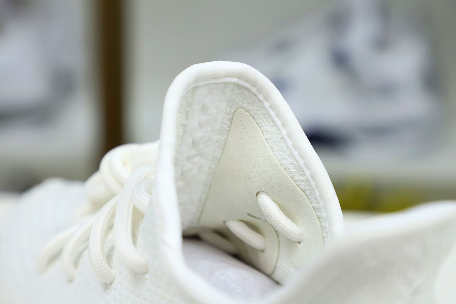 YEEZY BOOST 350 V2 'CREAM WHITE / TRIPLE WHITE' - finekick.vip