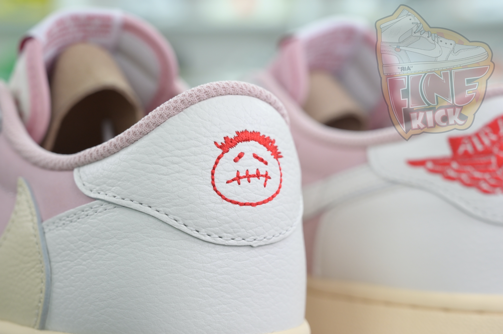 Travis Scott x Air Jordan 1Low - finekick.vip
