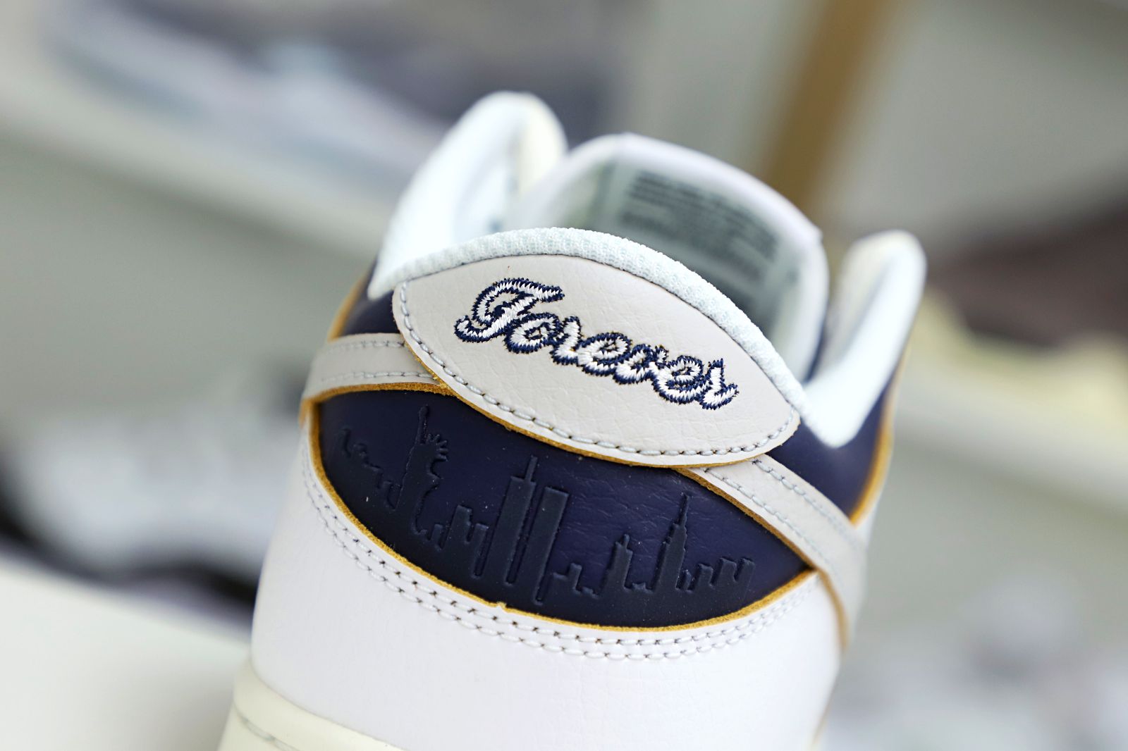 HUF x Nike Dunk Low - finekick.vip