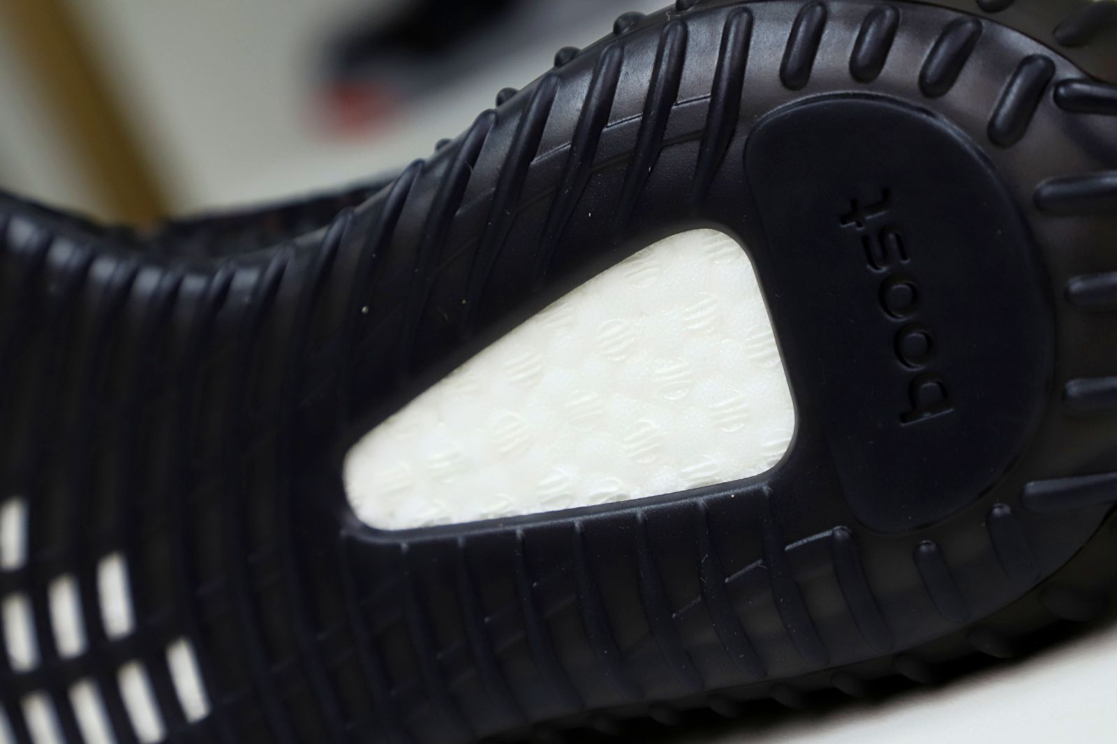 YEEZY BOOST 350 V2 MX ROCK - finekick.vip