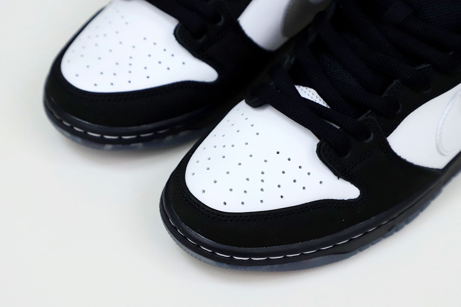 NIKE SB DUNK LOW STAPLE PANDA PIGEON (REGULAR BOX) - finekick.vip