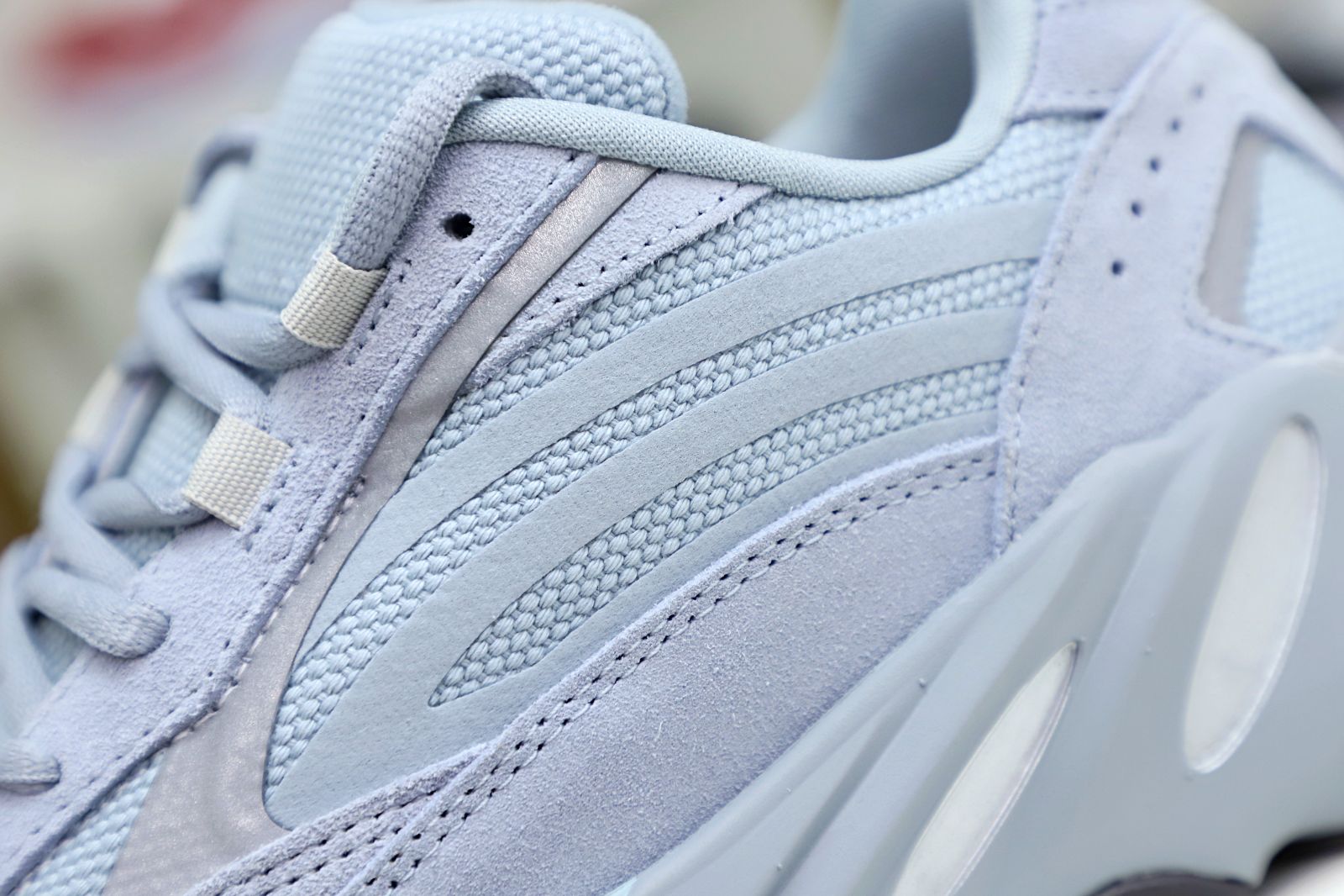 Yeezy boost 700 v2 hospita blue - finekick.vip