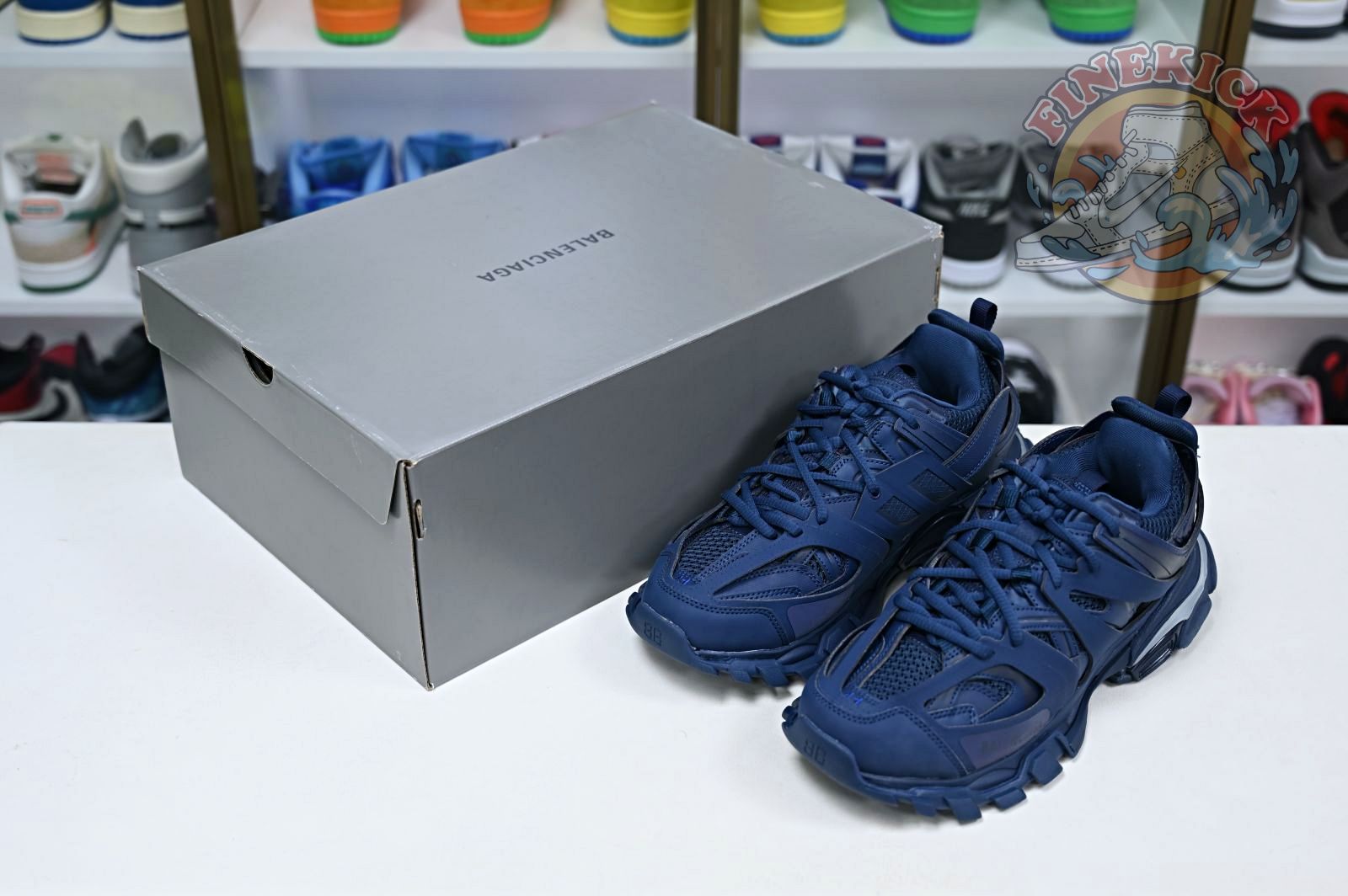 Balenciaga BLGA  Track(LED) - finekick.vip