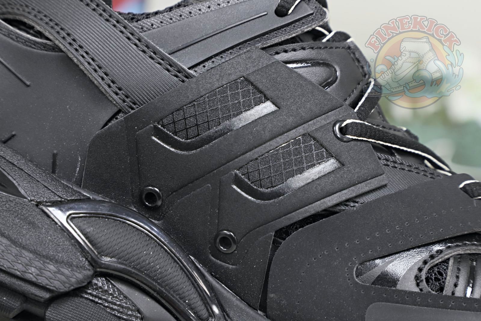 Balenciaga BLGA - finekick.vip
