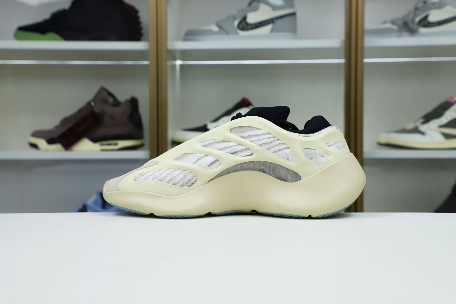 YEEZY 700 V3 'AZAEL' - finekick.vip