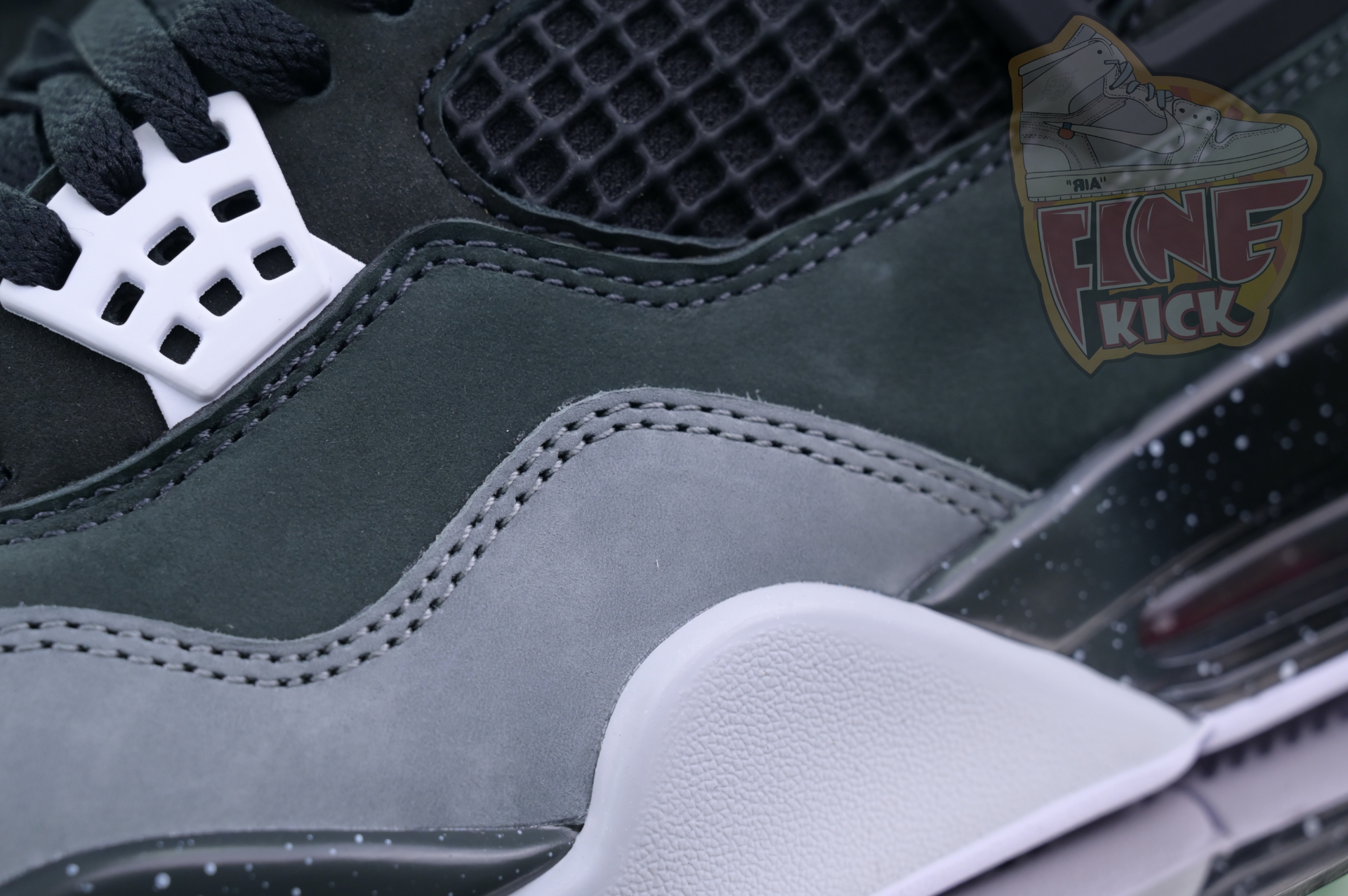 Air Jordan 4