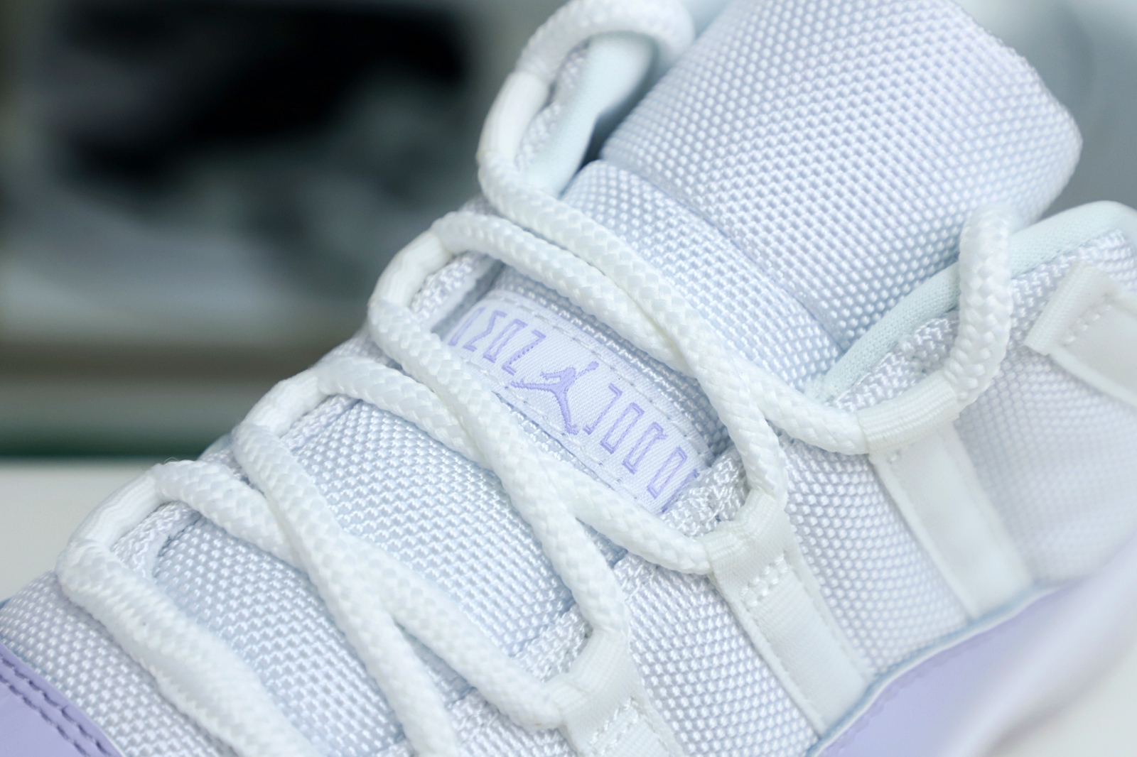 AIR JORDAN 11 LOW PURE VIOLET - finekick.vip