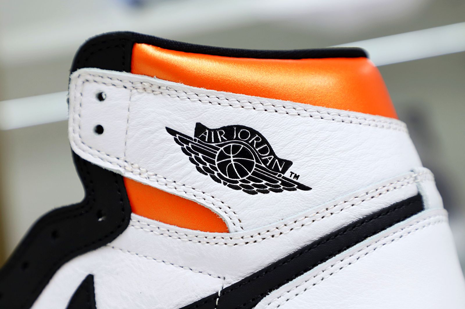 Air Jordan 1 Retro High OG Electro Orange' - finekick.vip