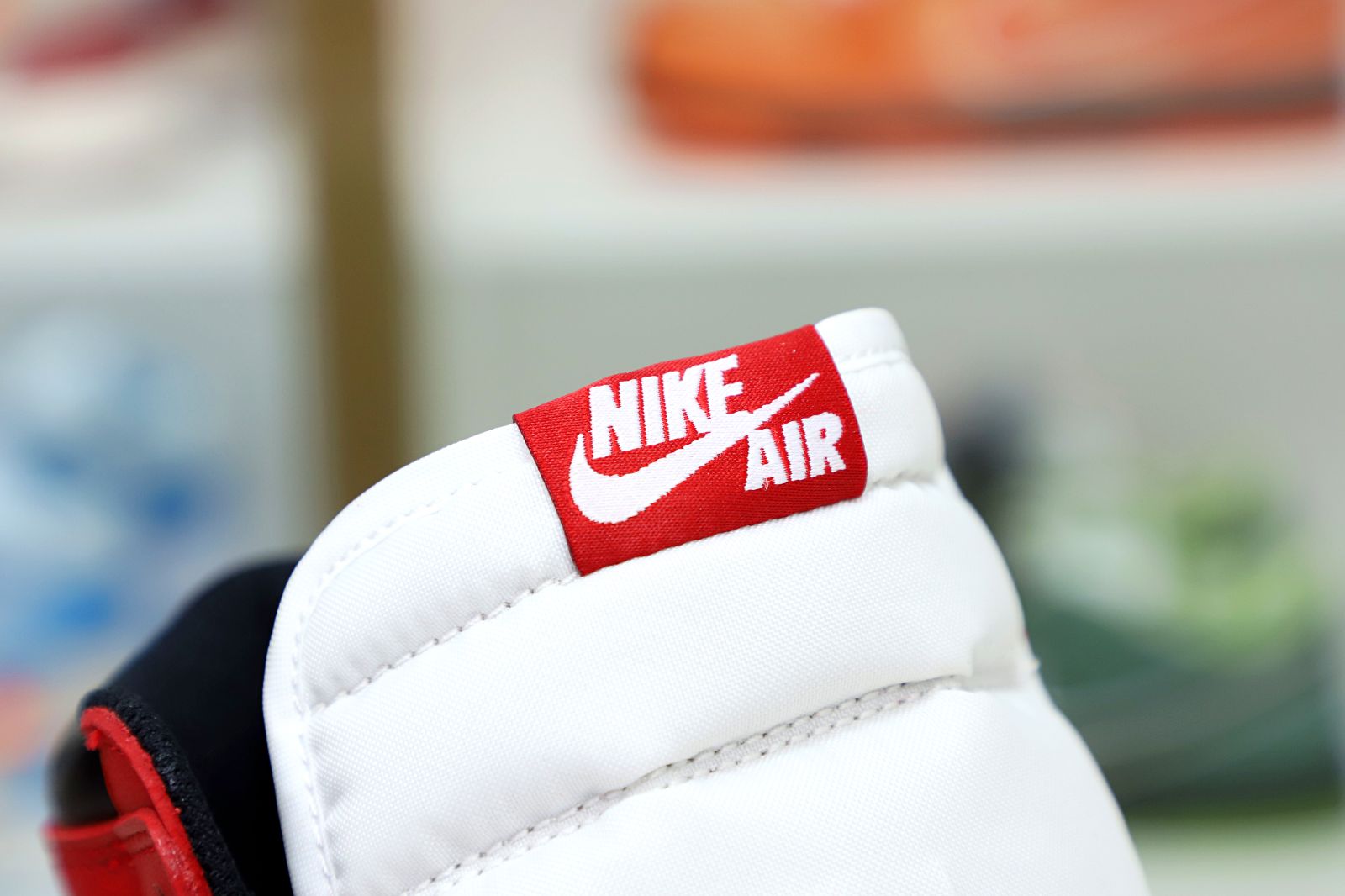 AIR JORDAN 1 RETRO HIGH OG 'CHICAGO' 2015 - finekick.vip