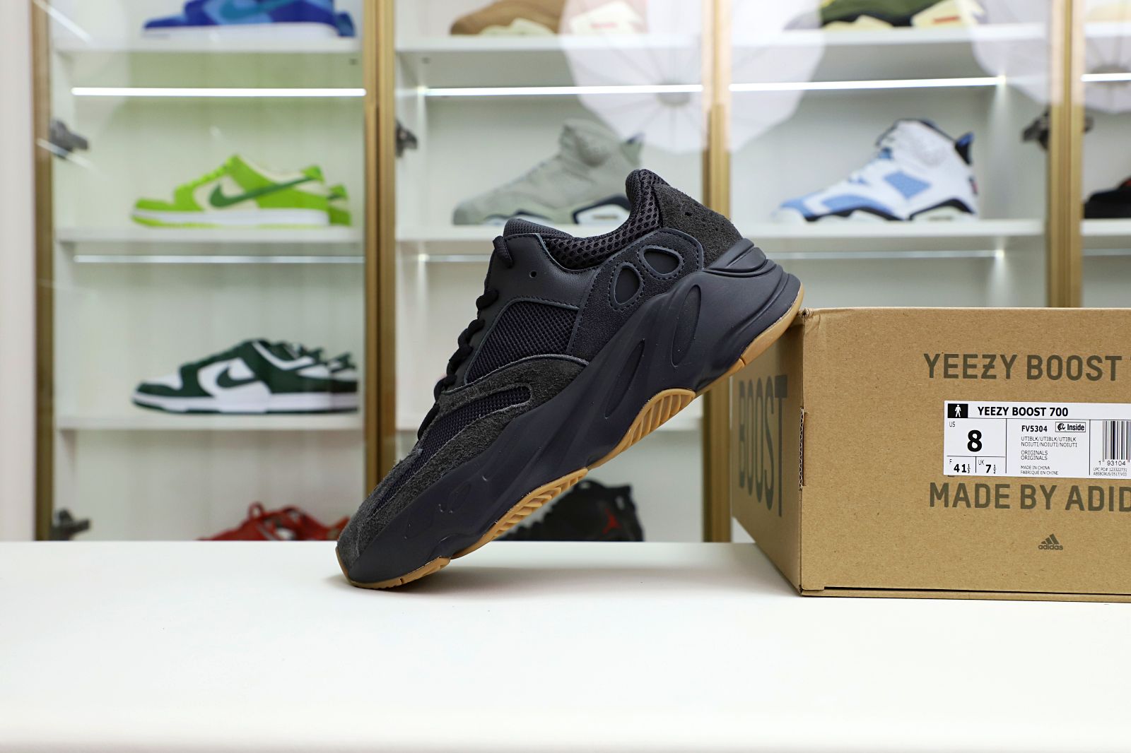 YEEZY BOOST 700 'UTILITY BLACK' - finekick.vip