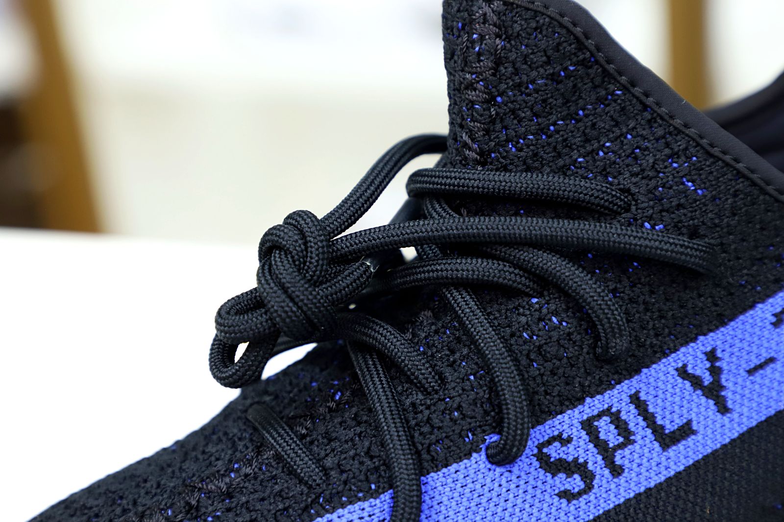 YEEZY BOOST 350 V2 'DAZZLING BLUE' - finekick.vip