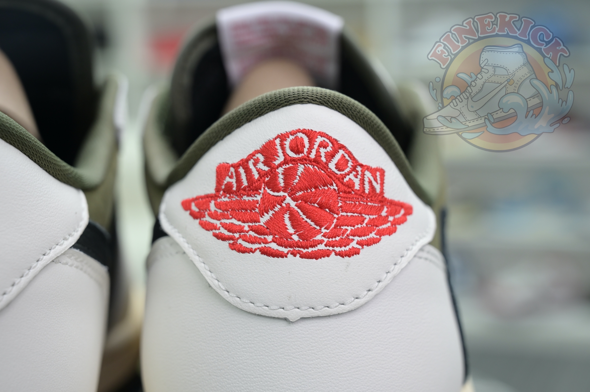 Travis Scott x Air Jordan 1 Low OG “Medium Olive” - finekick.vip
