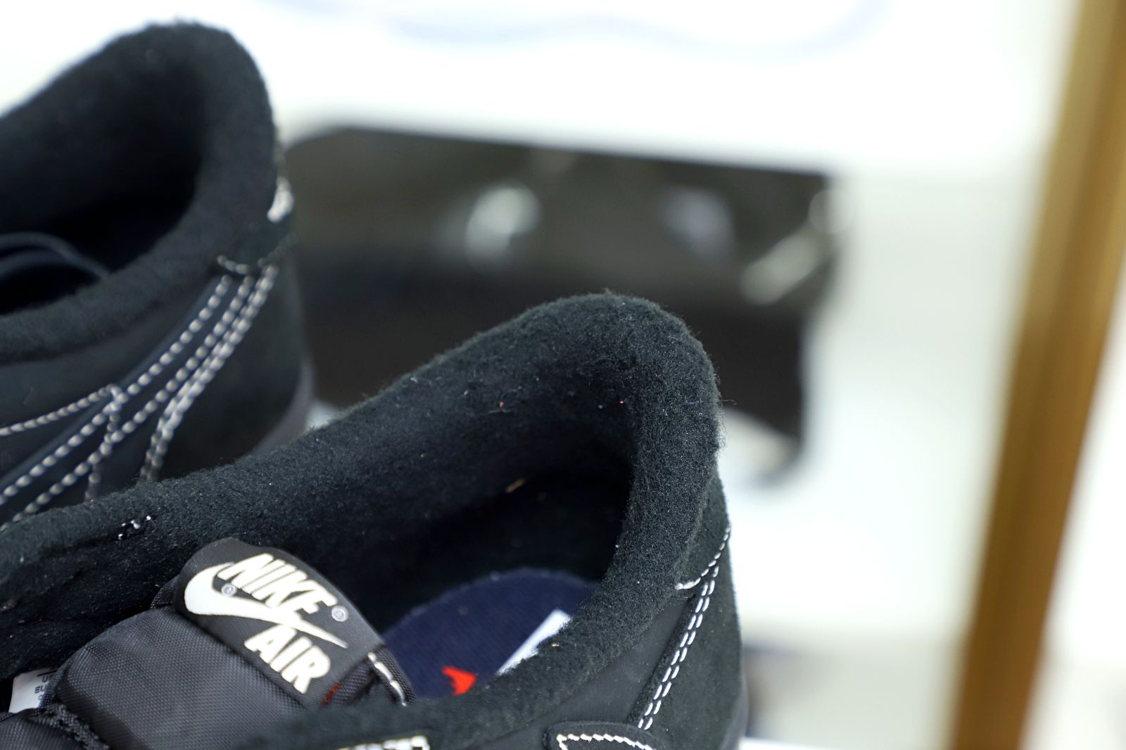 TRAVIS SCOTT X NIKE AIR JORDAN 1 LOW OG “BLACK/PHANTOM” - finekick.vip