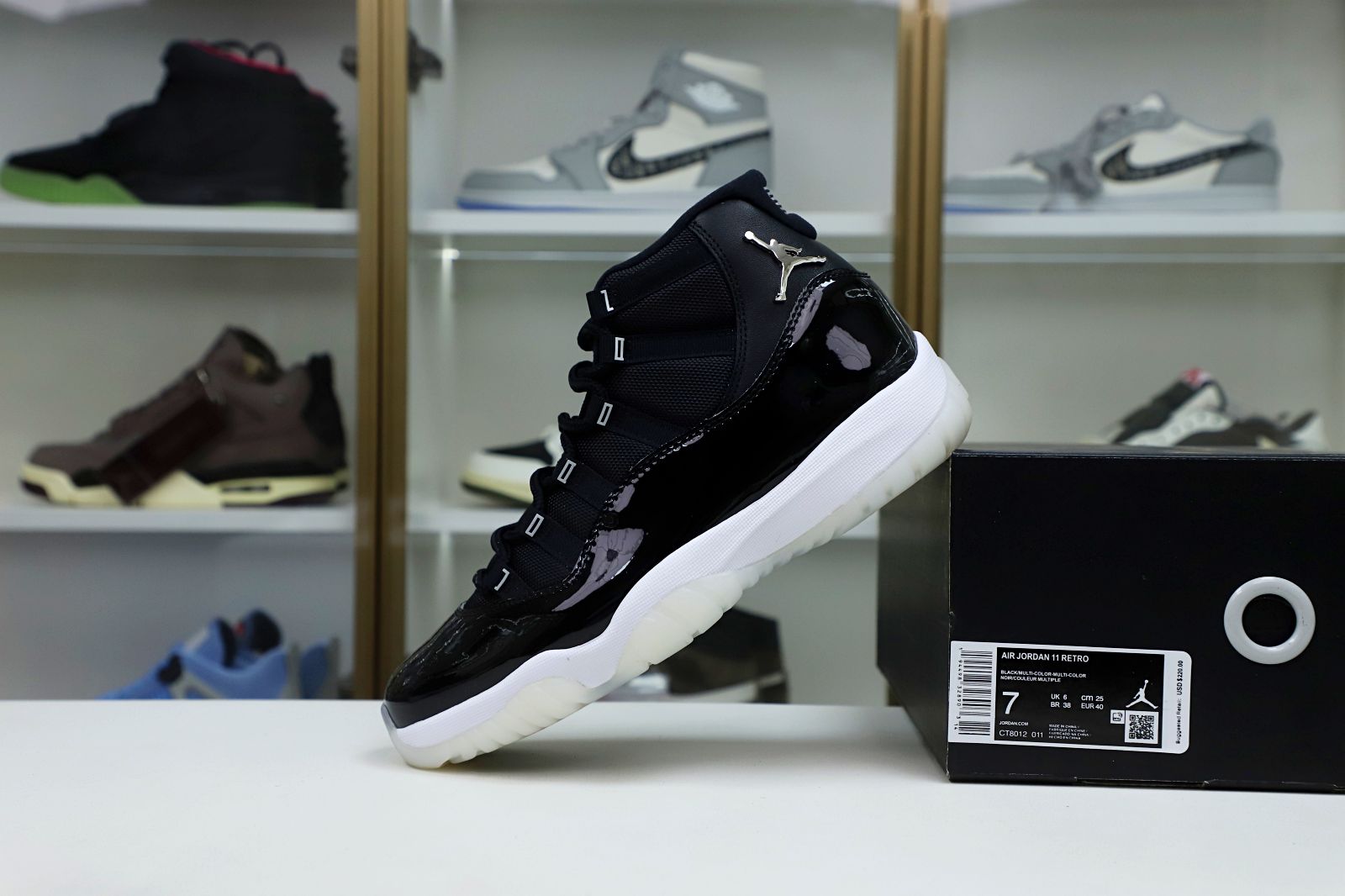AIR JORDAN 11 RETRO 'JUBILEE / 25TH - finekick.vip