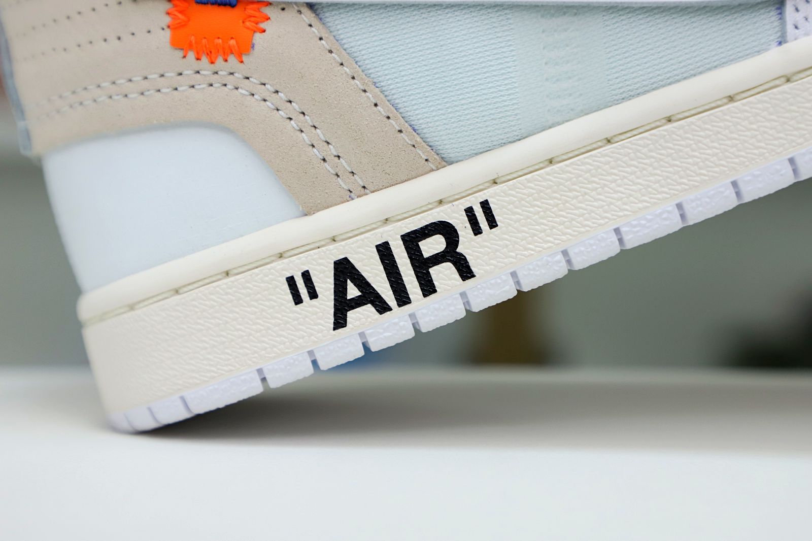 OFF-WHITE X AIR JORDAN 1 RETRO HIGH OG 'WHITE' 2018 - finekick.vip