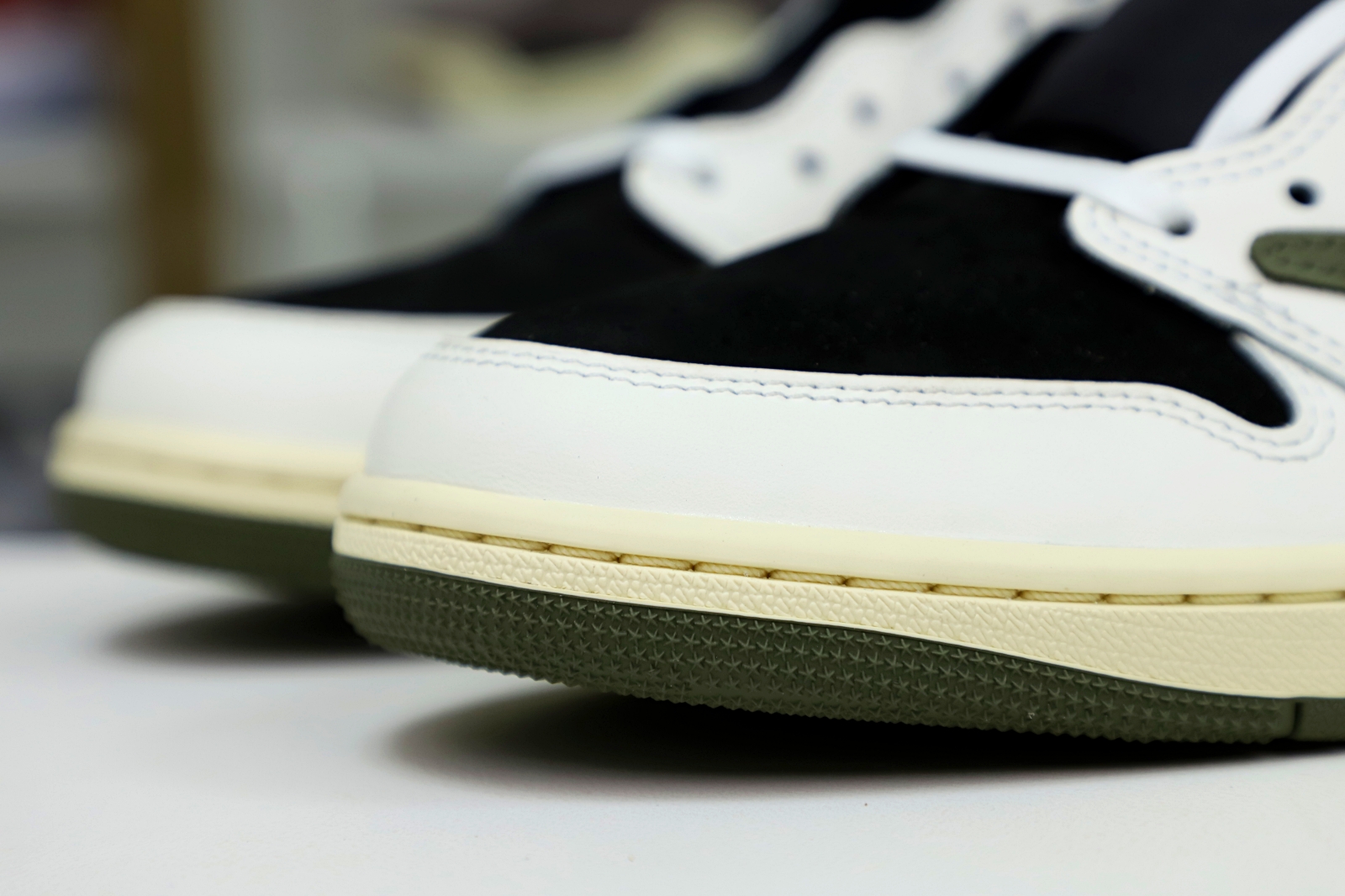 TRAVIS SCOTT X NIKE AIR JORDAN 1 LOW OG “Olive” - finekick.vip