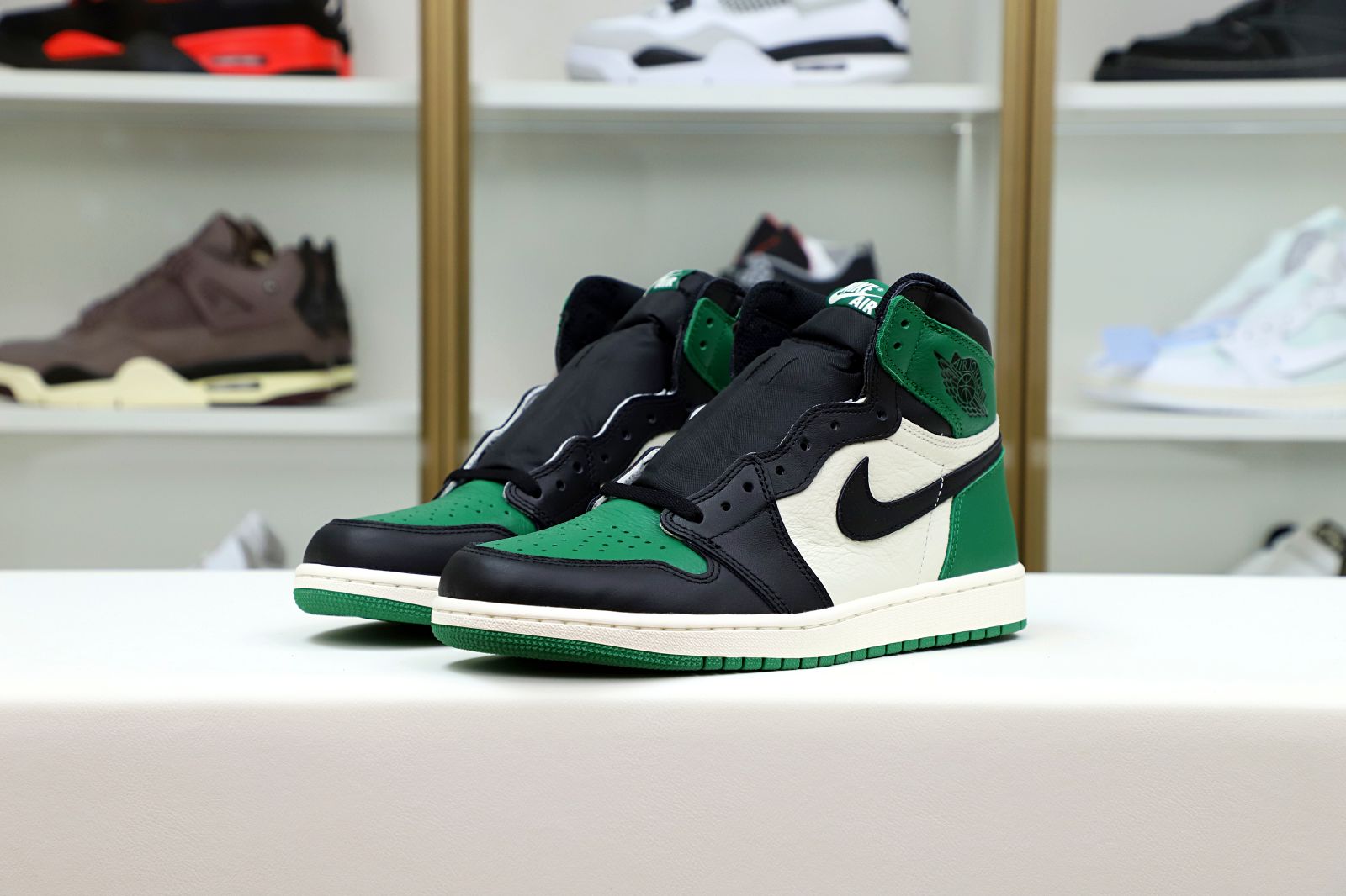 Air Jordan 1 - finekick.vip