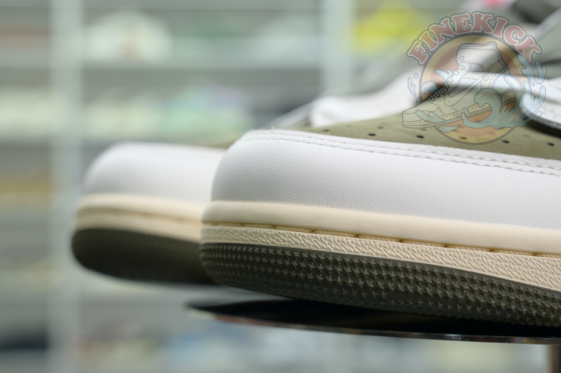 Travis Scott x Air Jordan 1 Low OG “Medium Olive” - finekick.vip