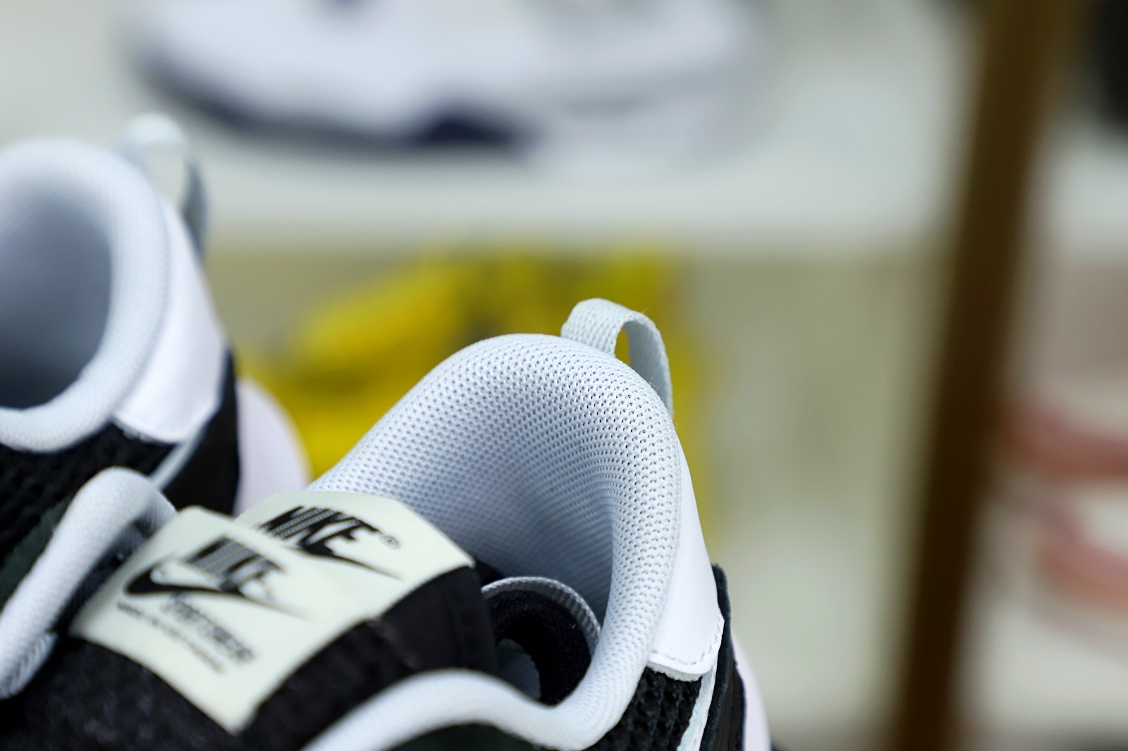 SACAI X VAPORWAFFLE 'BLACK WHITE' - finekick.vip