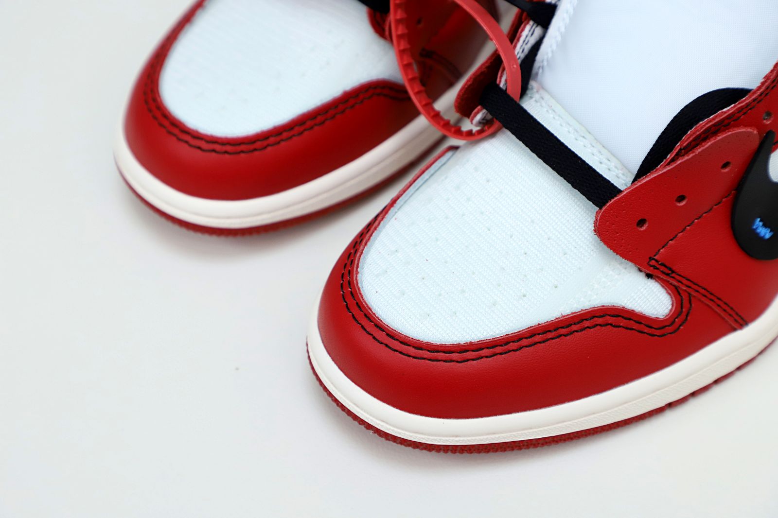 OFF-WHITE X AIR JORDAN 1 RETRO HIGH OG 'CHICAGO' - finekick.vip