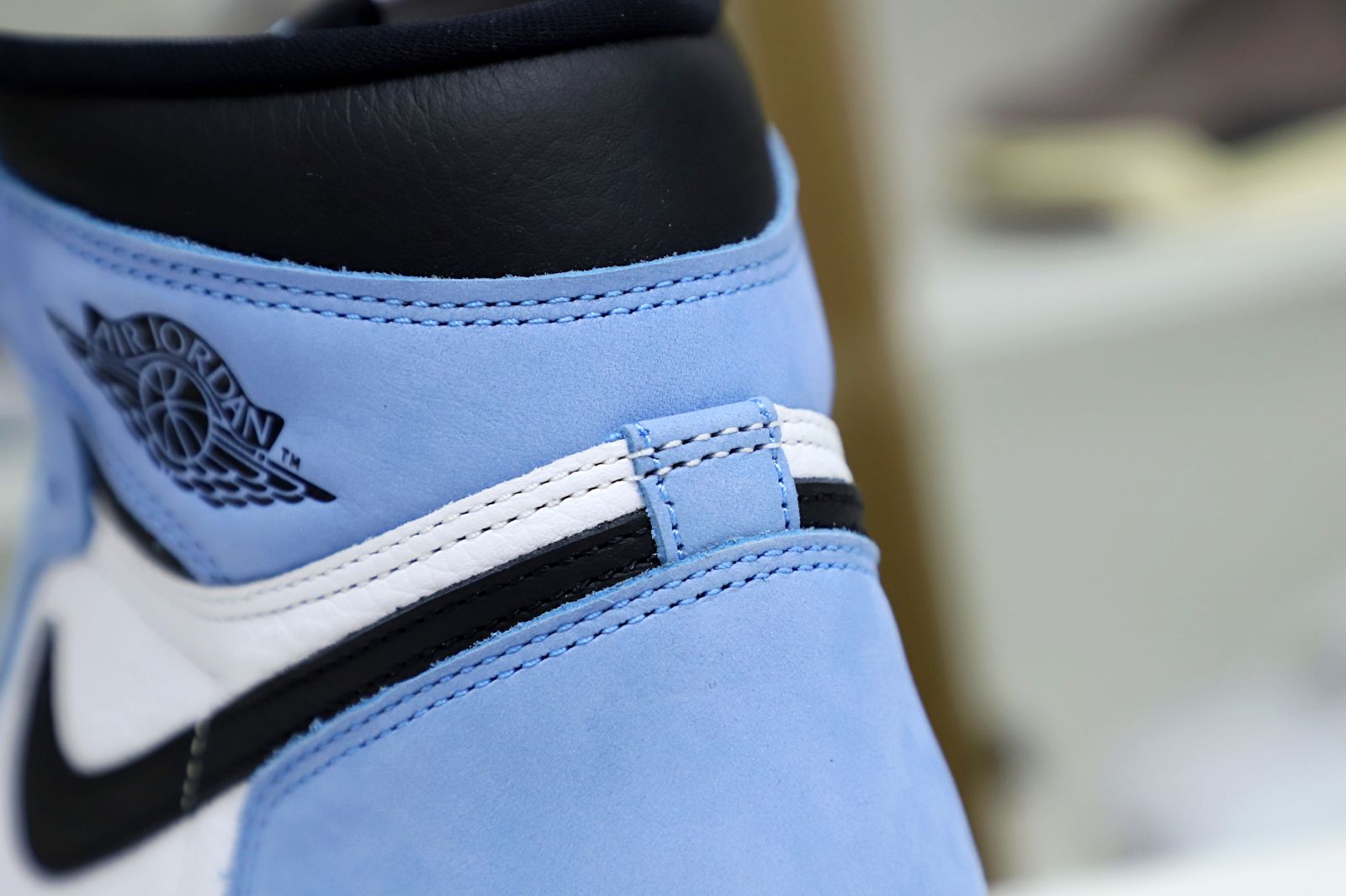 AIR JORDAN 1 RETRO HIGH OG 'UNIVERSITY - finekick.vip