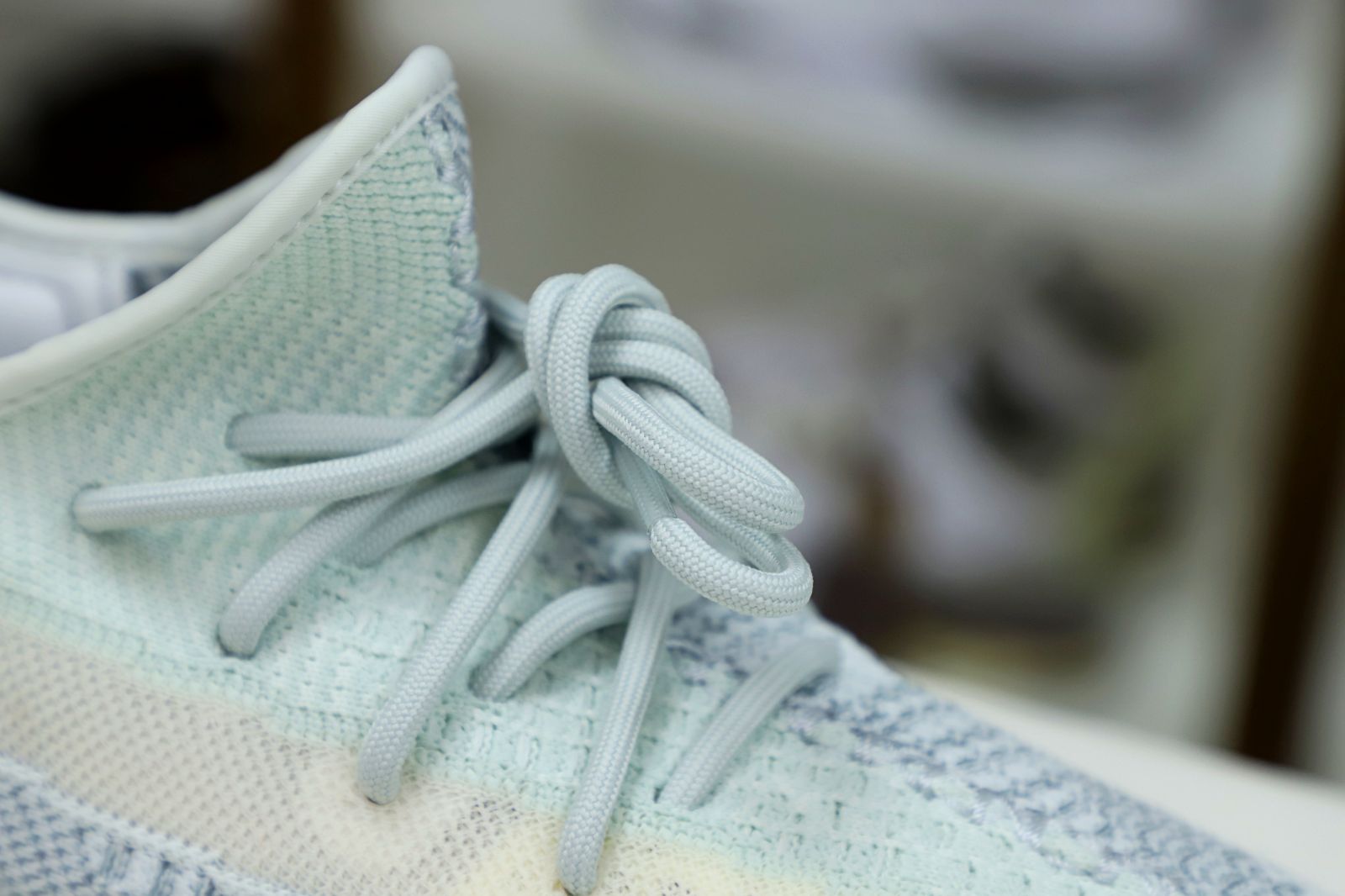 YEEZY BOOST 350 V2 'CLOUD WHITE REFLECTIVE' - finekick.vip