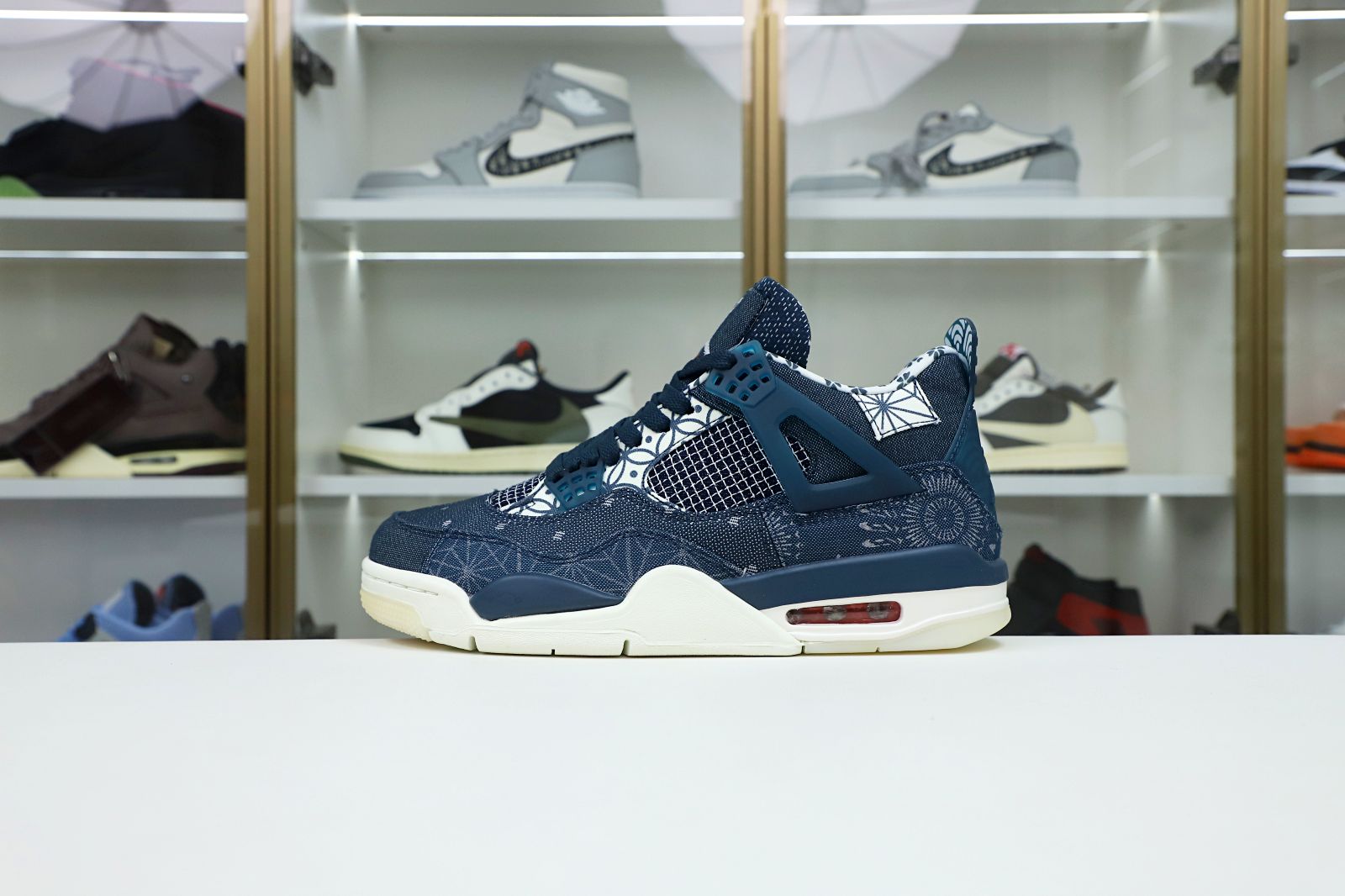 Air Jordan 4 retro se