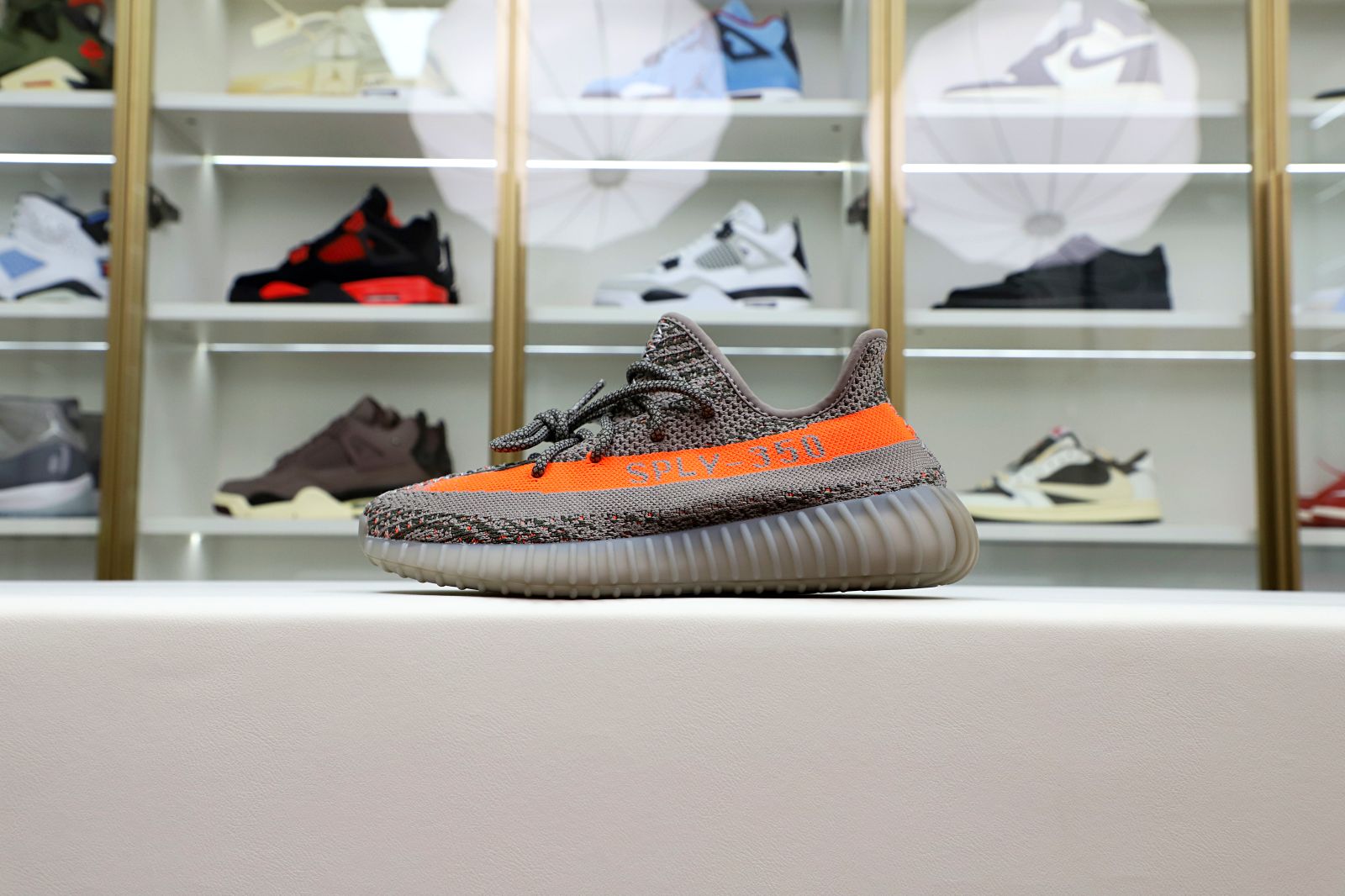 YEEZY BOOST 350 V2 'BELUGA' - finekick.vip