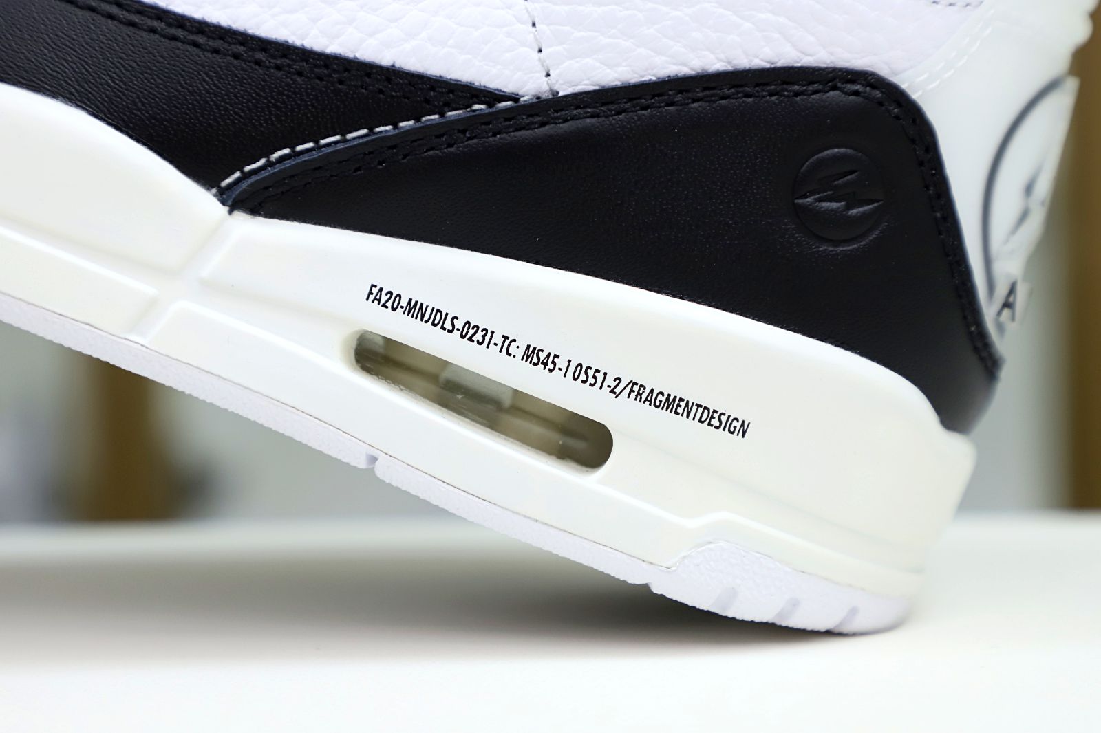 FRAGMENT DESIGN X AIR JORDAN 3 RETRO SP 'WHITE' - finekick.vip