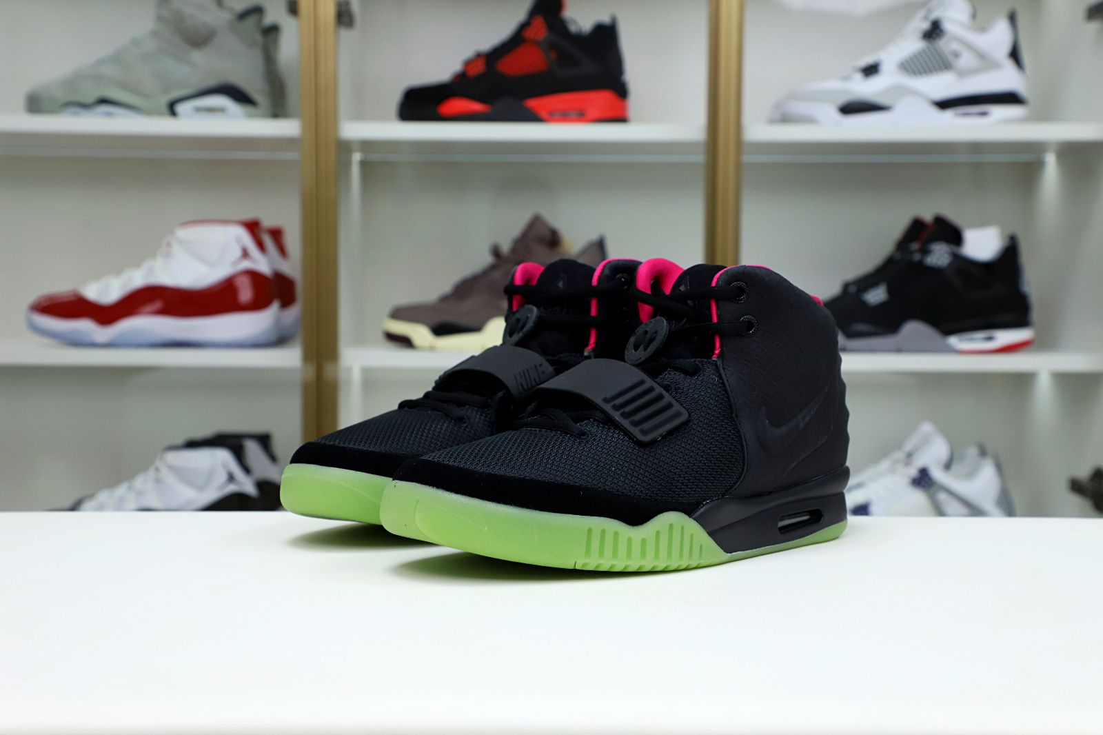 Nike Air Yeezy 2 solar red - finekick.vip