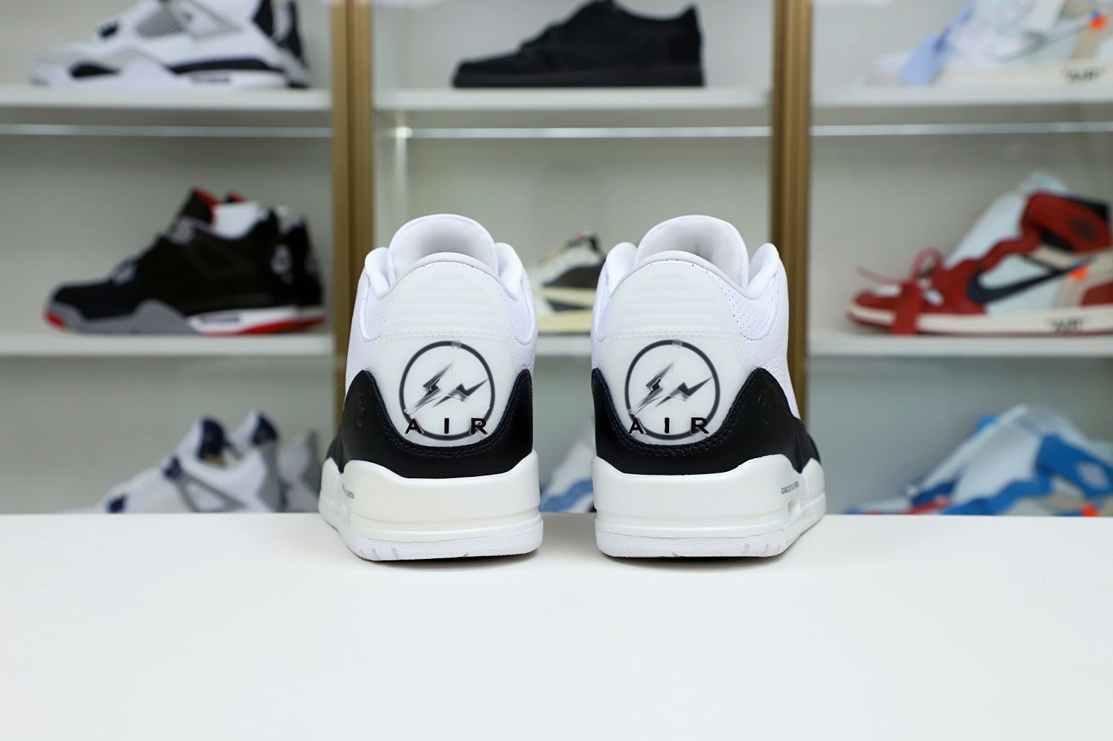 FRAGMENT DESIGN X AIR JORDAN 3 RETRO SP 'WHITE' - finekick.vip