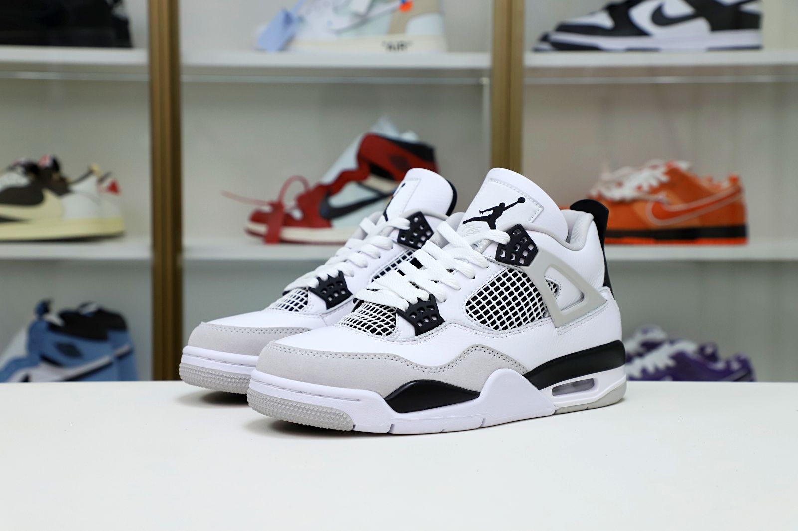 AIR JORDAN 4 MILITARY BLACK - finekick.vip