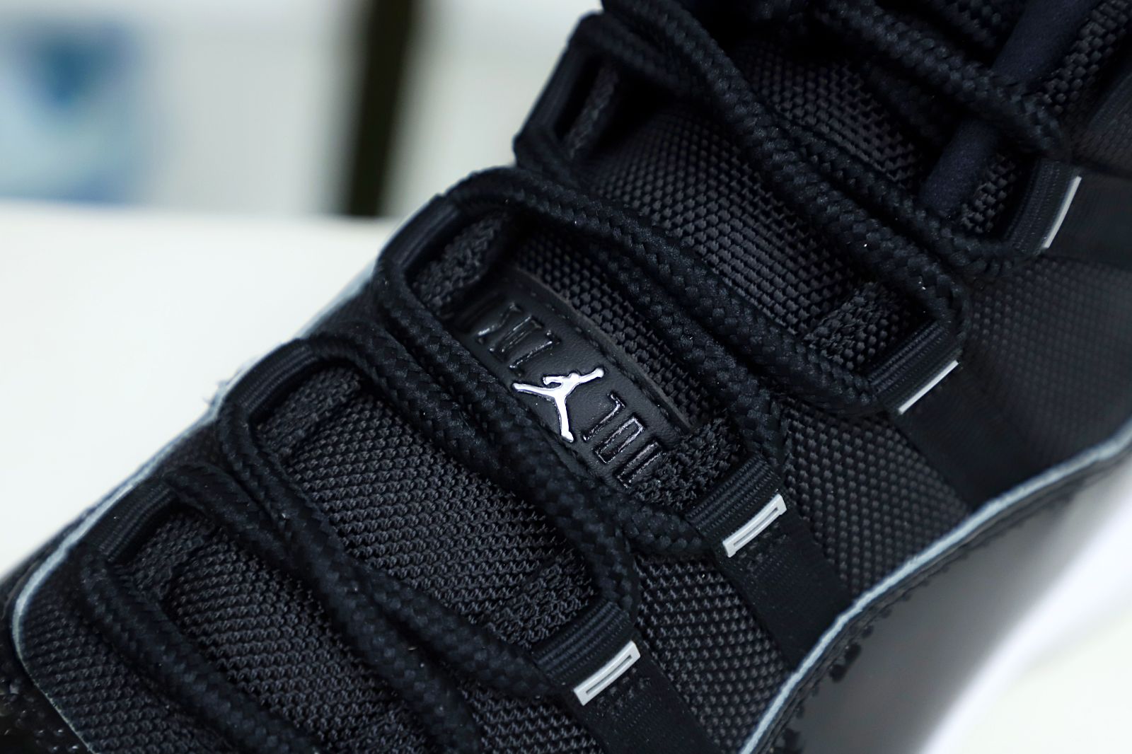 AIR JORDAN 11 RETRO 'JUBILEE / 25TH - finekick.vip