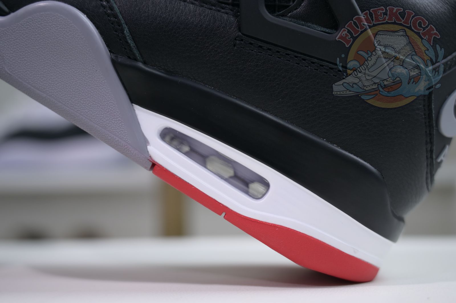 Air Jordan 4