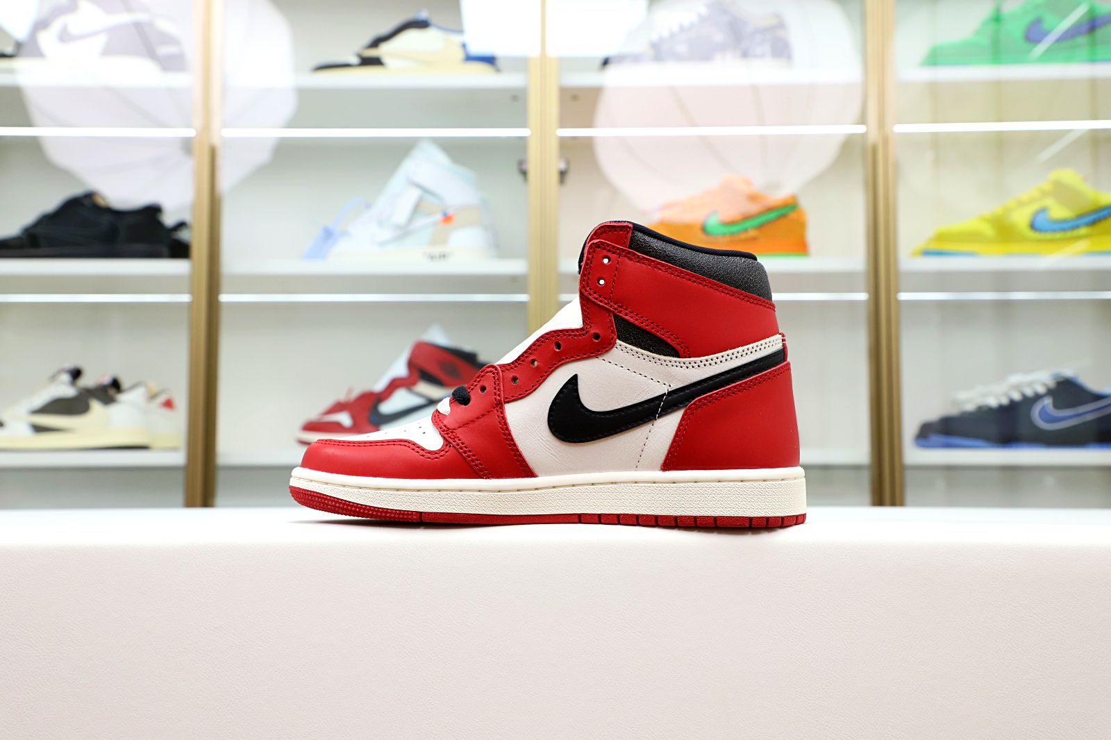 AIR JORDAN 1 REIMAGINED LOST AND FOUND “CHICAGO” 2022 - finekick.vip
