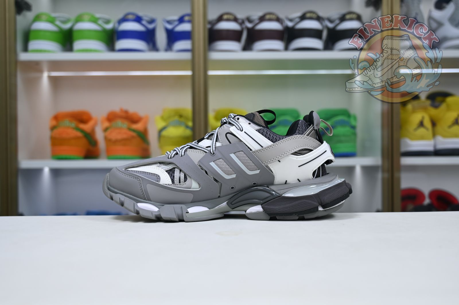 Balenciaga BLGA  Track(LED) - finekick.vip