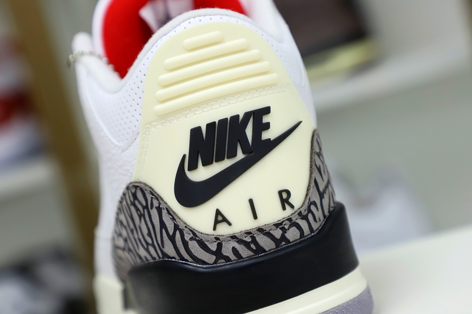 AIR JORDAN 3