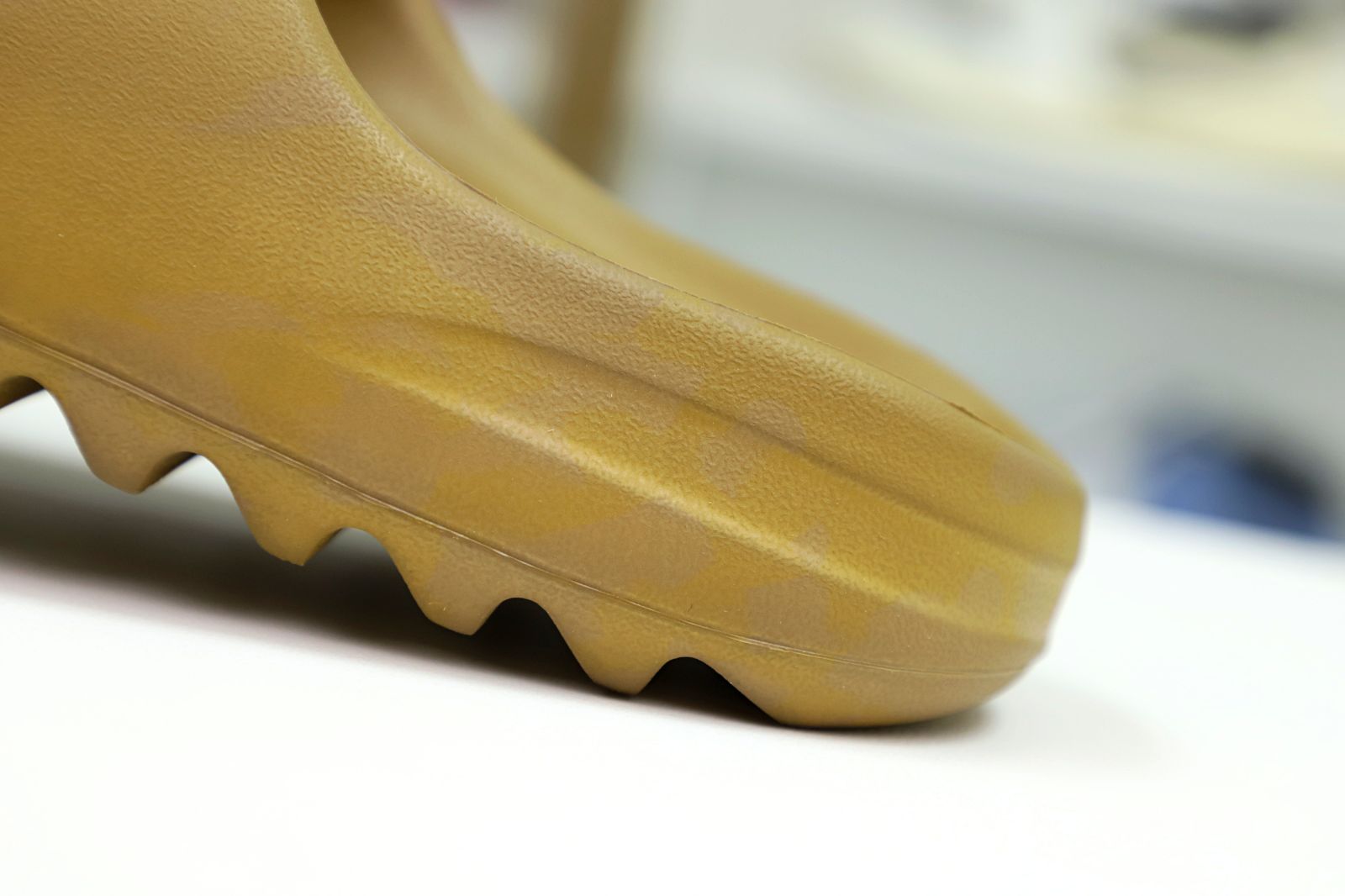 YEEZY SLIDES GW1931 - finekick.vip