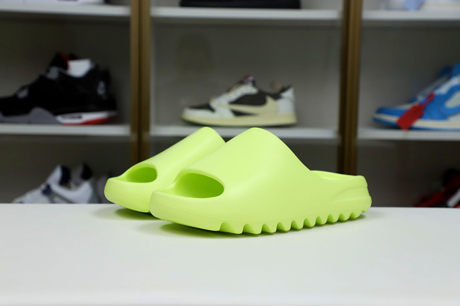YEEZY SLIDES GX6138 - finekick.vip