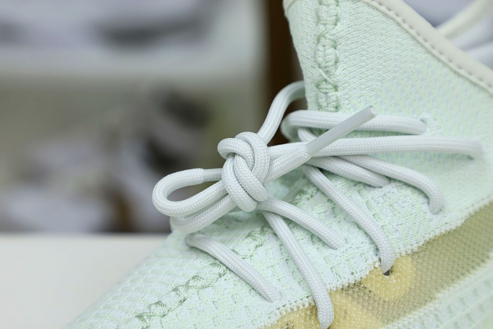 YEEZY BOOST 350 V2 'HYPERSPACE' - finekick.vip