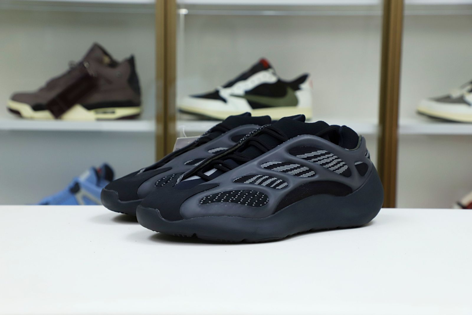 YEEZY 700 V3 'ALVAH' - finekick.vip